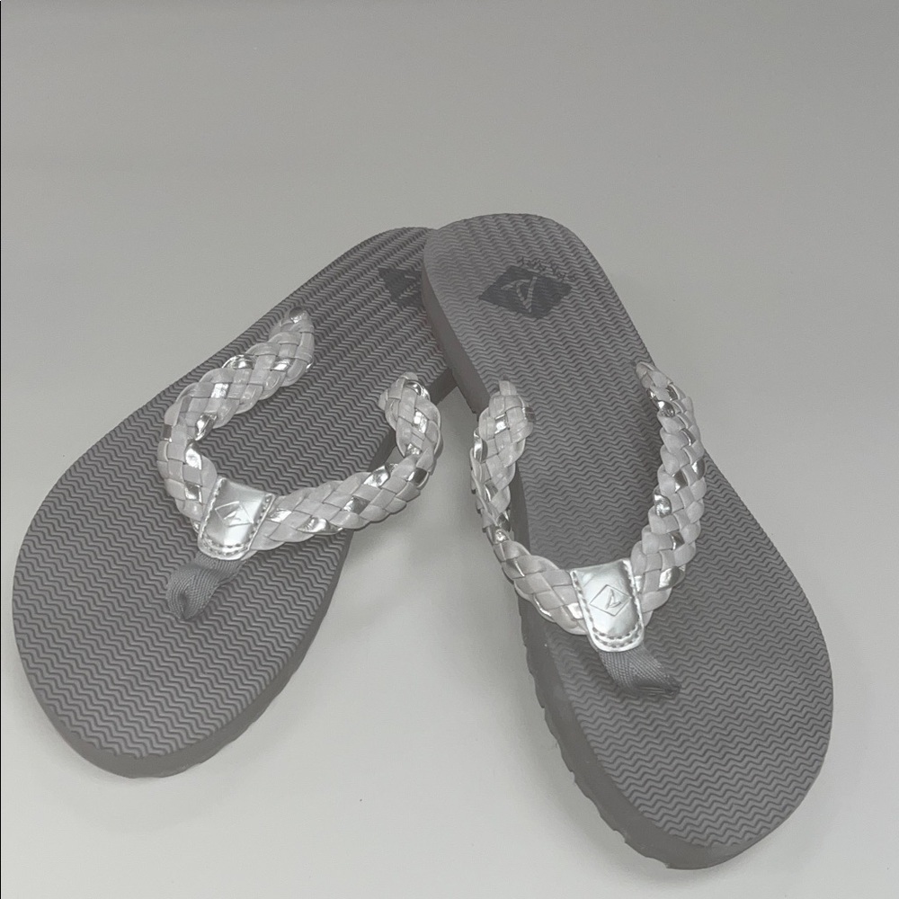 Sperry Gray and Silver Braided Sandals Ladies size 10
